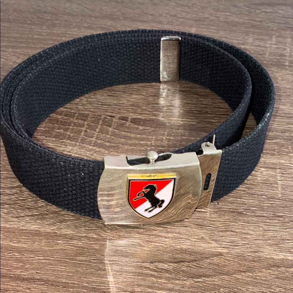 Vintage US ARMY 11TH ARMORED CAVALRY REGIMENT Belt 38-40